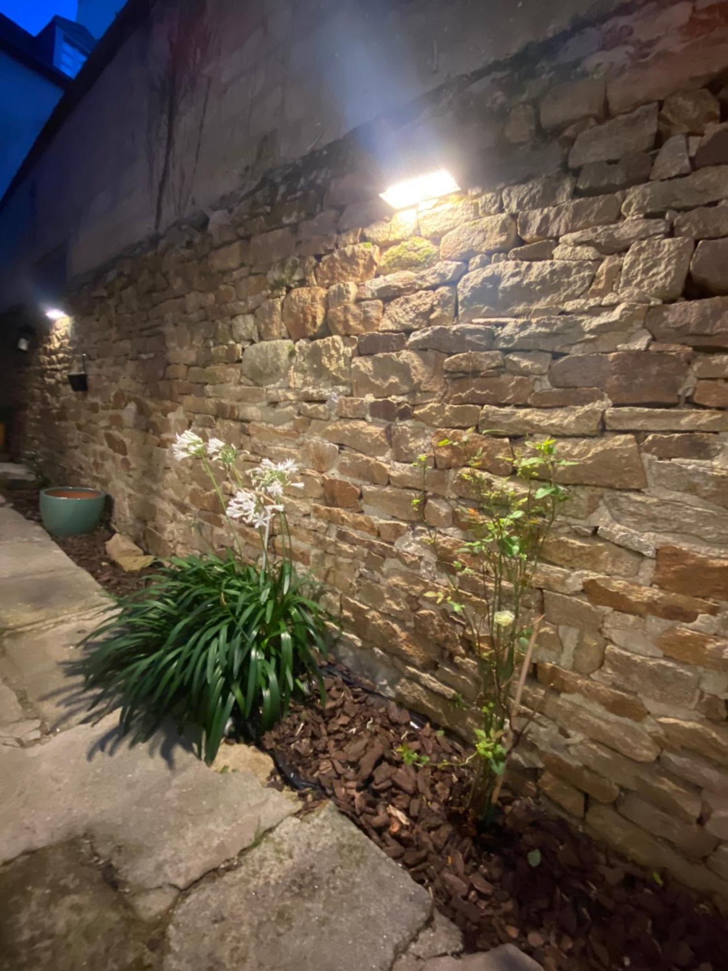 Ty Guenhael Petite Maisonnette Avec Exterieur Intra-Muros Proche Port De 瓦讷 外观 照片